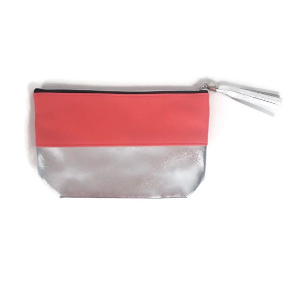 NEW Benefit Cosmetics Bag Makeup Change Purse Pink - Picture 4 of 8